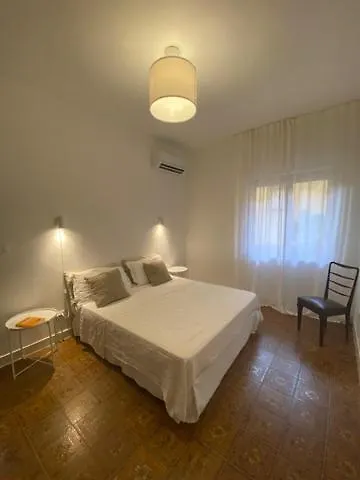 Holiday home Piccola Bouganville Gioiosa Marea